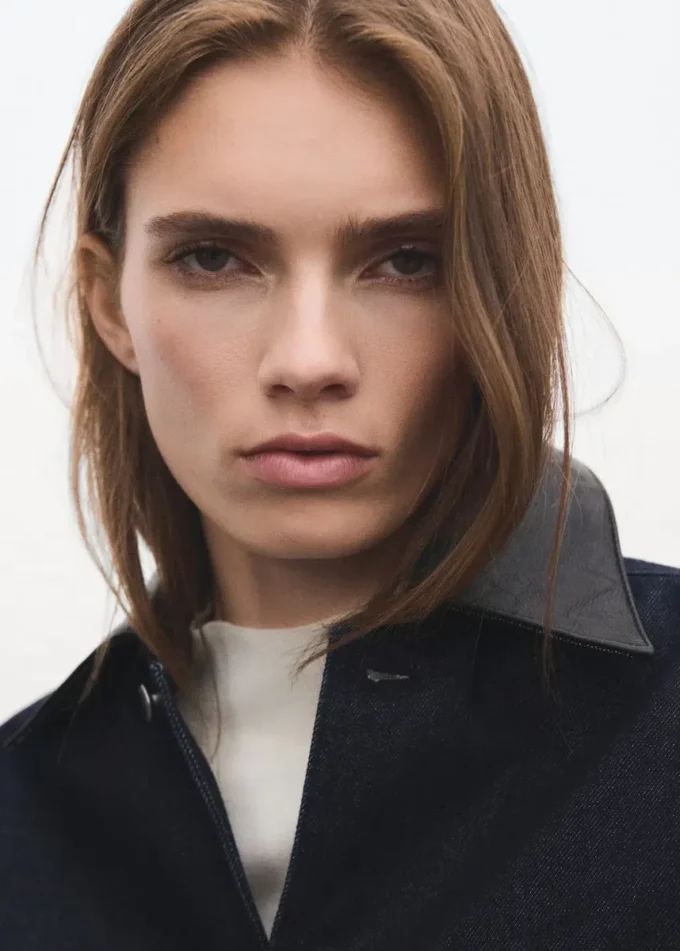 Jeansjacke mit Kunstlederkragen Jeansjacke mit Kunstlederkragen