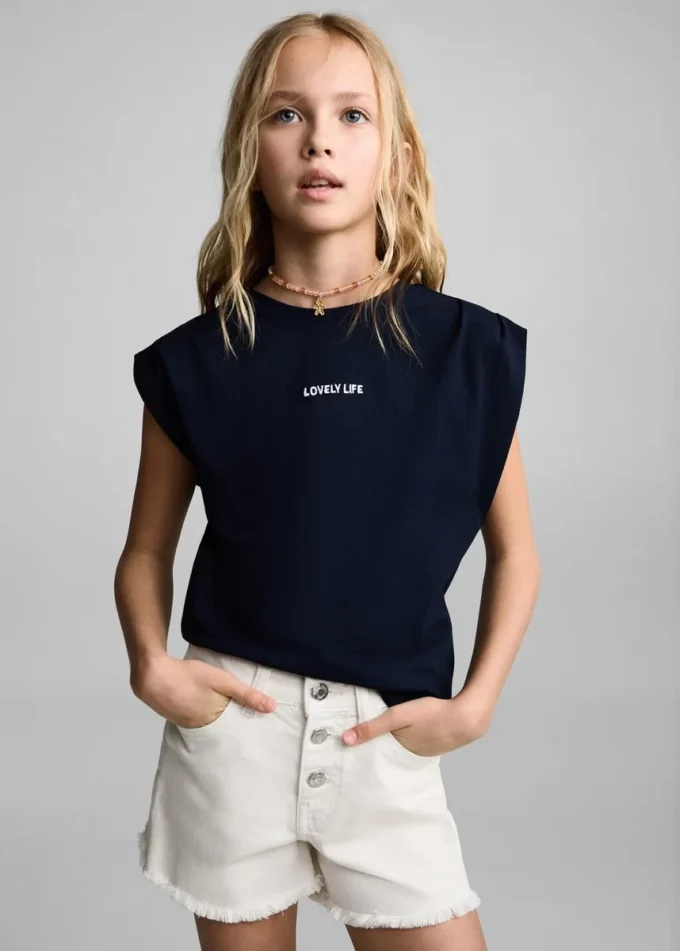 Jeansshorts mit ausgefranstem Saum