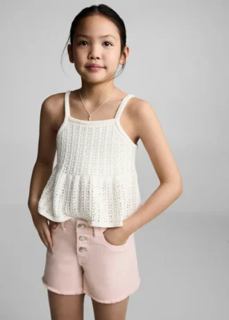 Jeansshorts mit ausgefranstem Saum