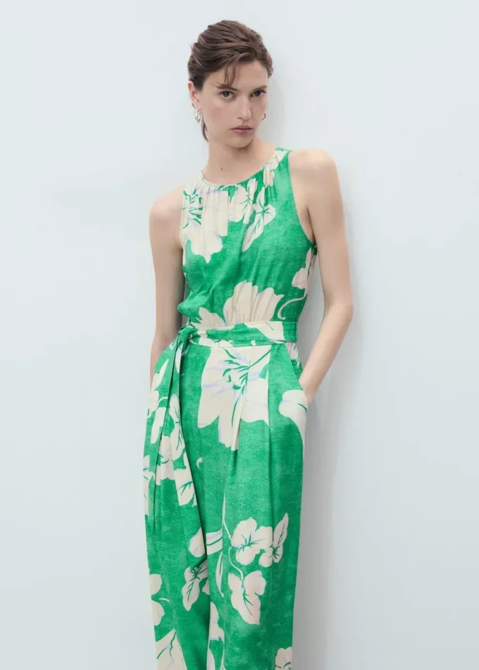 Jumpsuit mit bedrucktem Gürtel Jumpsuit mit bedrucktem Gürtel