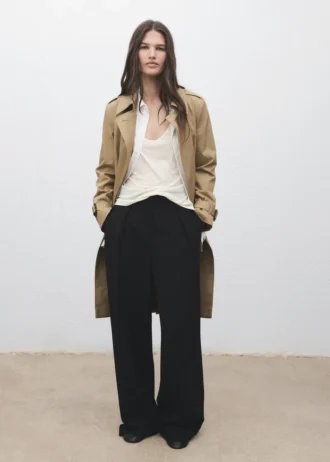 Klassischer Trenchcoat mit Gürtel