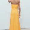 Kleid aus Leinenmischung mit Schleife Kleid aus Leinenmischung mit Schleife