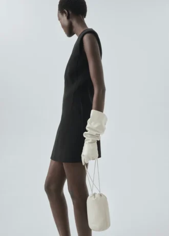Kleid mit aufgenähter Tasche