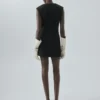 Kleid mit aufgenähter Tasche Kleid mit aufgenähter Tasche