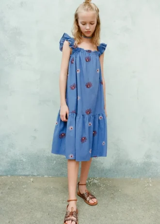 Kleid mit Blumenstickerei