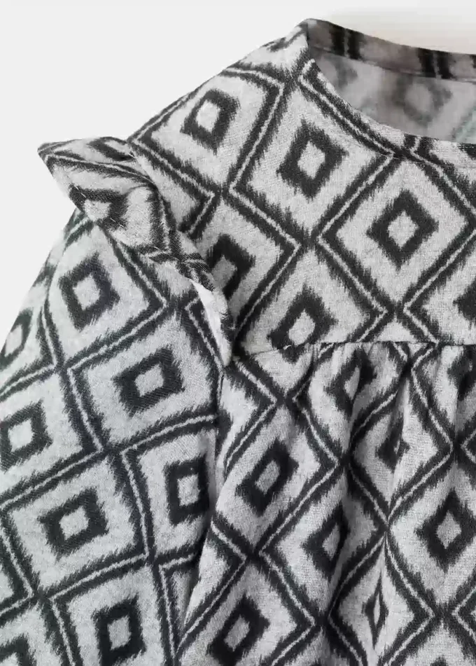 Kleid mit ethnischem Print