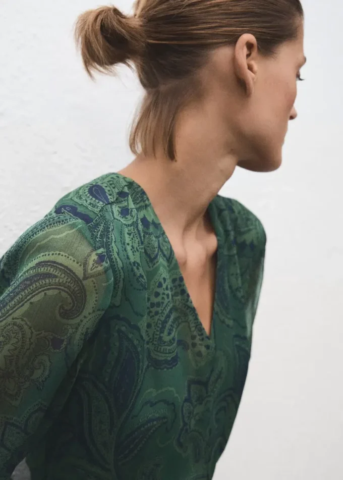 Kleid mit Gürtelprint Kleid mit Gürtelprint