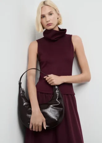Kleid mit kombiniertem Trichterkragen
