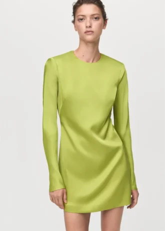 Kleid mit offenem Rücken und Satin-Effekt