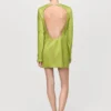 Kleid mit offenem Rücken und Satin-Effekt Kleid mit offenem Rücken und Satin-Effekt