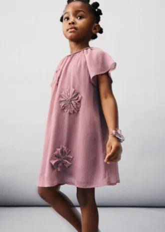 Kleid mit Perlenstickerei