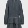 Kleid mit Rüschen und Pailletten Kleid mit Rüschen und Pailletten