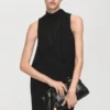 Kleid mit Schleifenausschnitt Kleid mit Schleifenausschnitt