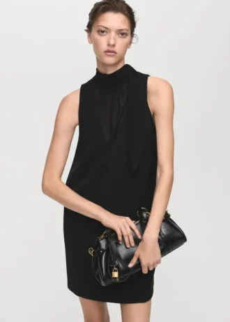 Kleid mit Schleifenausschnitt