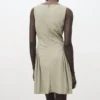 Kleid mit U-Boot-Ausschnitt und Falten Kleid mit U-Boot-Ausschnitt und Falten