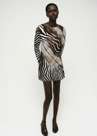 Kleid mit Zebra-Print und ausgestellten Ärmeln