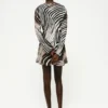 Kleid mit Zebra-Print und ausgestellten Ärmeln Kleid mit Zebra-Print und ausgestellten Ärmeln