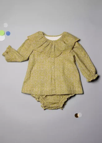 Kleid und Rüschen-Strampler Kleid und Rüschen-Strampler