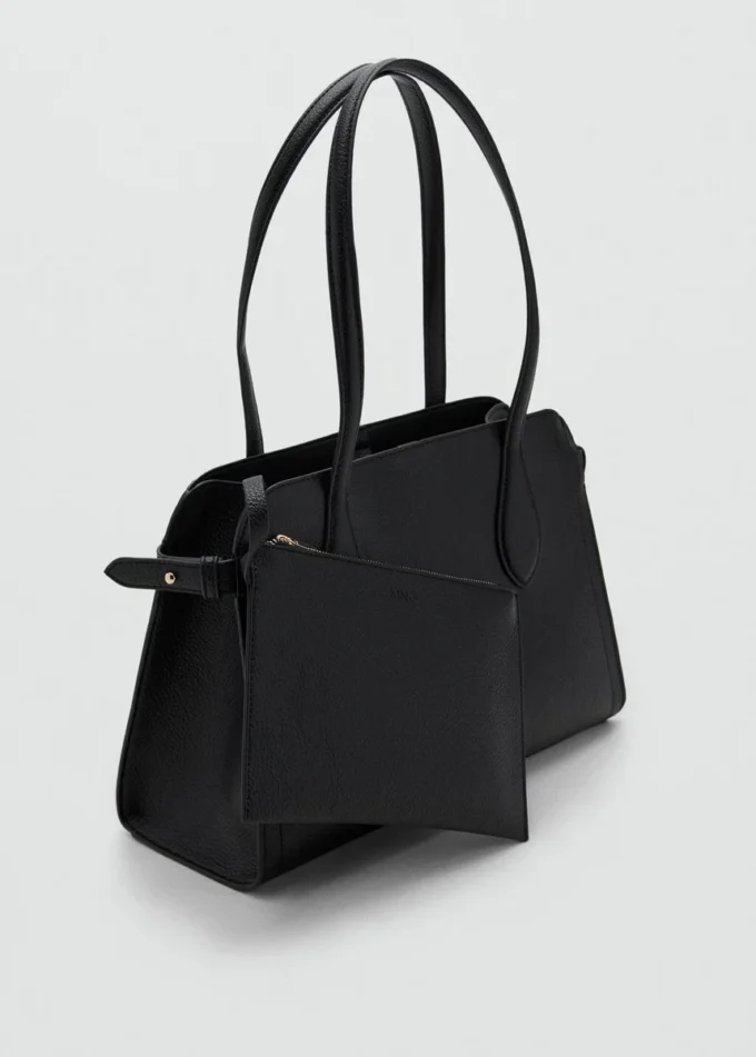 Kleine Tasche mit Noppeneffekt