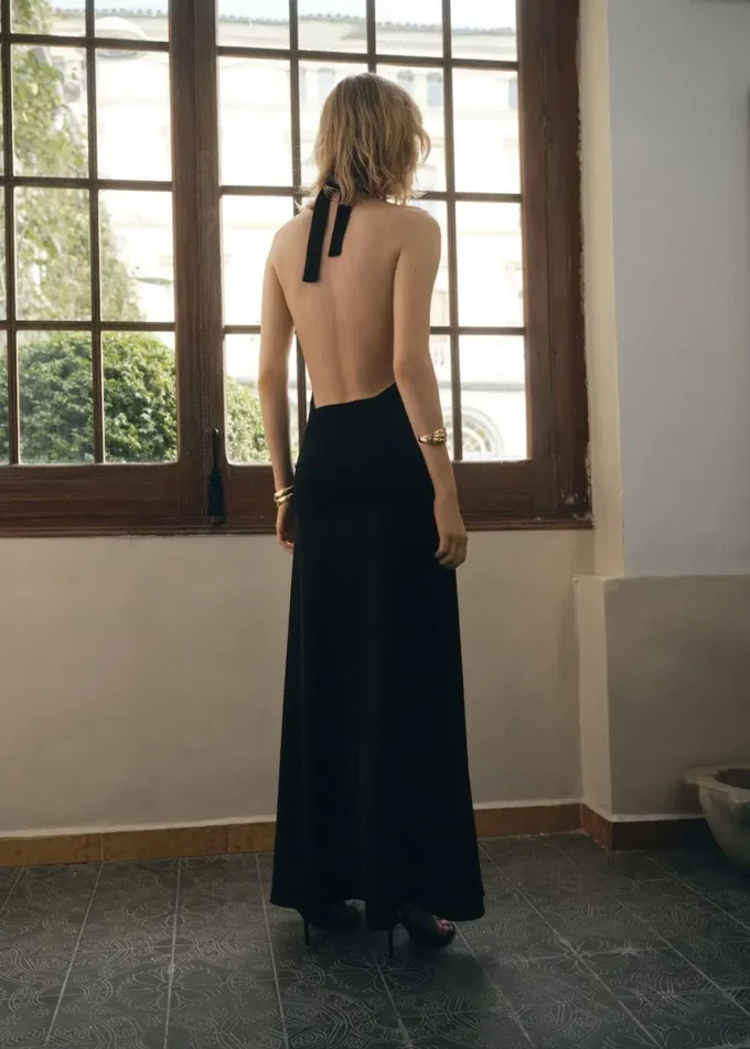 Kombikleid mit Neckholder-Ausschnitt Kombikleid mit Neckholder-Ausschnitt