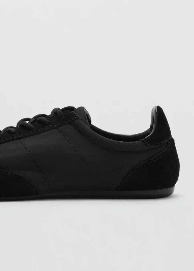 Kombinierte Sneakers aus Wildleder