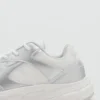 Kombinierte Sneakers mit Schnürsenkeln Kombinierte Sneakers mit Schnürsenkeln