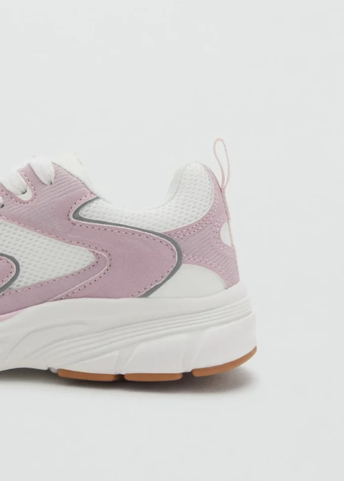 Kombinierte Sneakers mit Schnürsenkeln Kombinierte Sneakers mit Schnürsenkeln
