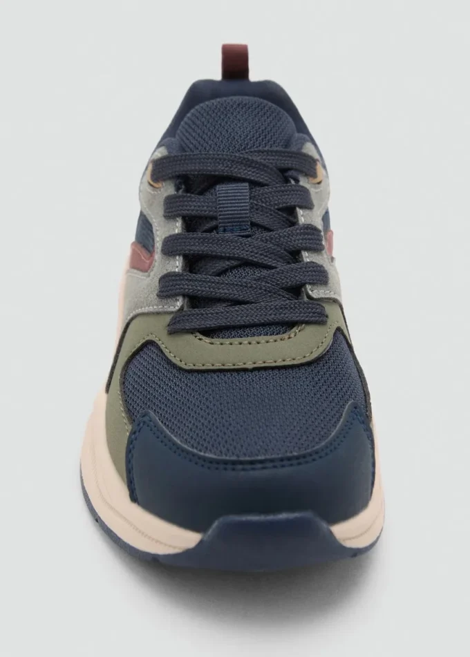 Kombinierte Sneakers mit Schnürsenkeln