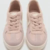 Kombinierte Sneakers mit Schnürsenkeln Kombinierte Sneakers mit Schnürsenkeln