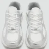 Kombinierte Sneakers mit Schnürsenkeln Kombinierte Sneakers mit Schnürsenkeln