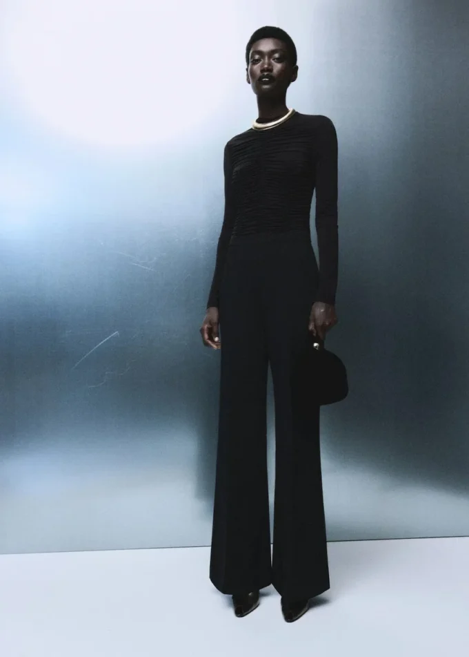 Kombinierter Jumpsuit mit Rüschen Kombinierter Jumpsuit mit Rüschen