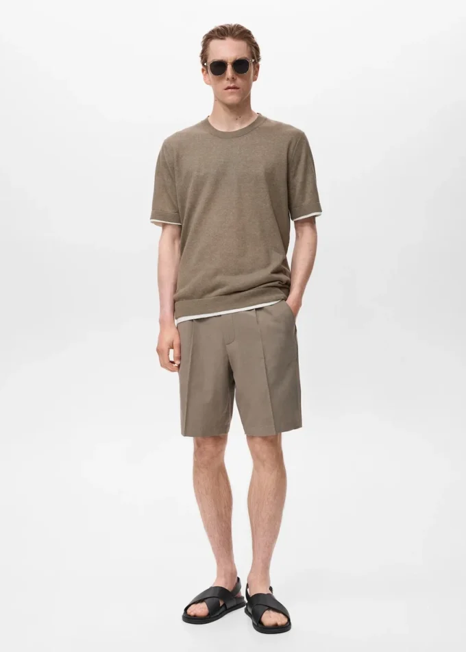 Kontrastreiches T-Shirt aus Baumwollmischung Kontrastreiches T-Shirt aus Baumwollmischung