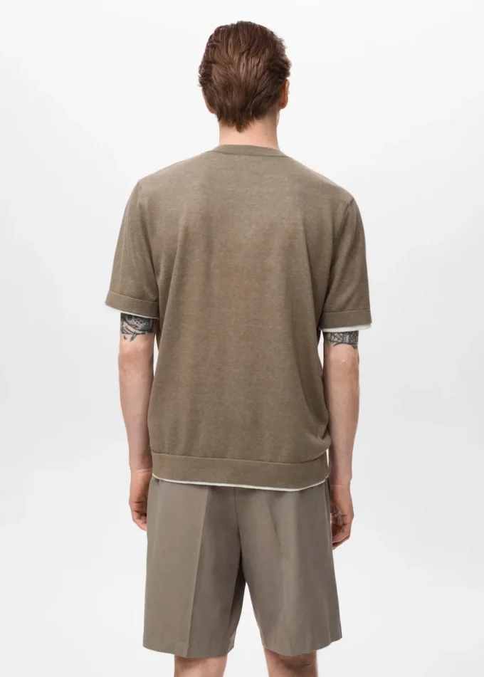 Kontrastreiches T-Shirt aus Baumwollmischung Kontrastreiches T-Shirt aus Baumwollmischung