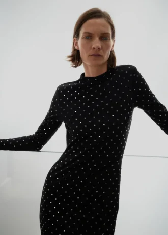 Kristallkleid mit offenem Rücken