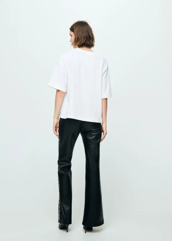 Kunstlederhose mit Nieten
