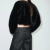 Kurze Jacke aus Kunstfell Kurze Jacke aus Kunstfell