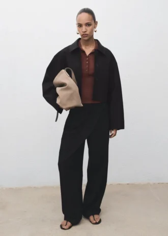 Kurze Jacke mit Taschen