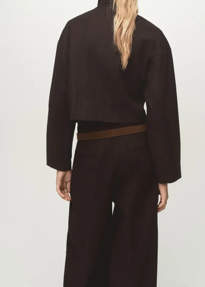 Kurze Jacke mit Taschen Kurze Jacke mit Taschen