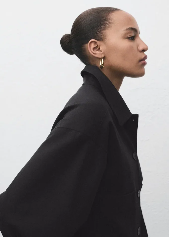 Kurze Jacke mit Taschen Kurze Jacke mit Taschen