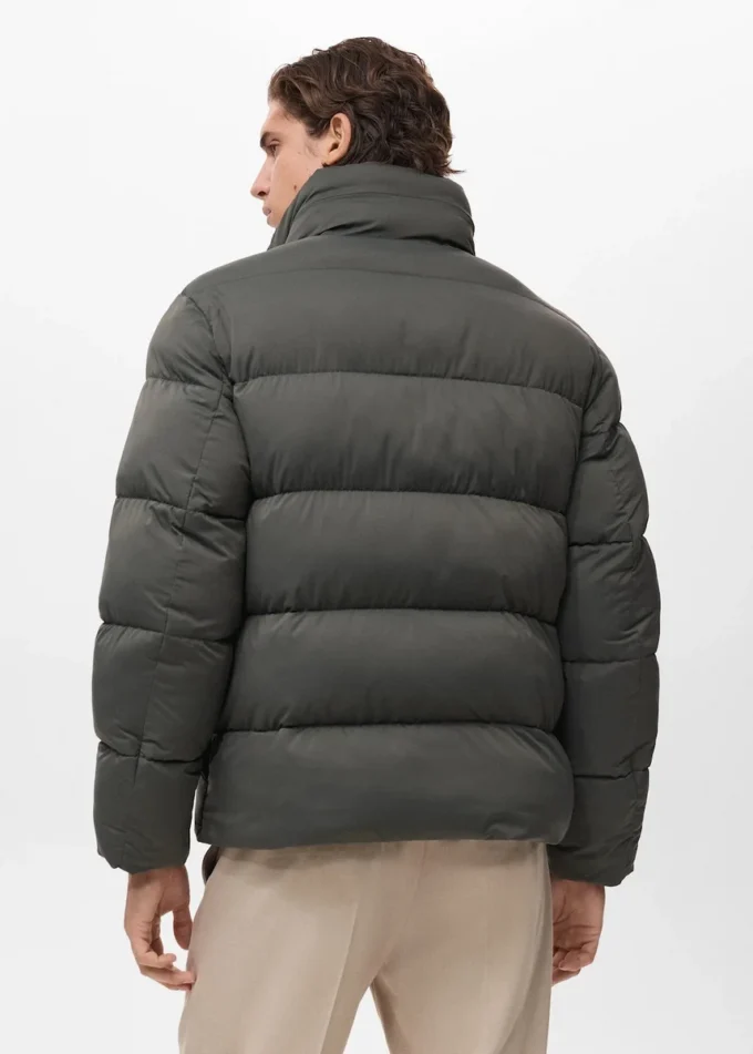 Kurze wasserabweisende Pufferjacke Kurze wasserabweisende Pufferjacke