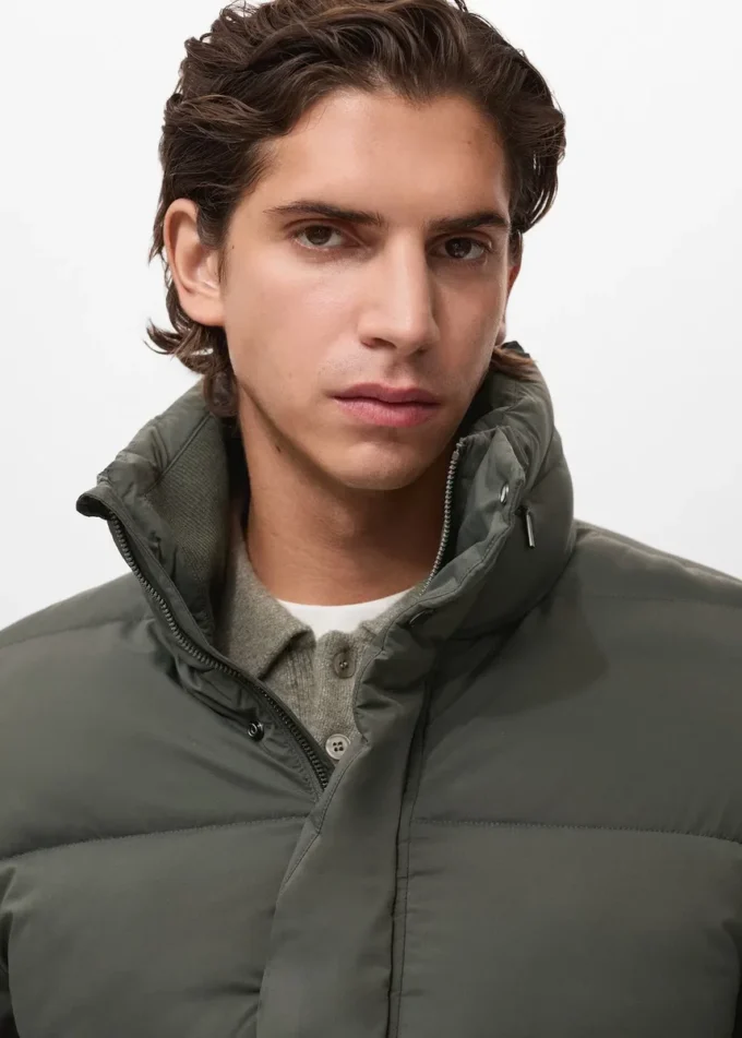 Kurze wasserabweisende Pufferjacke Kurze wasserabweisende Pufferjacke