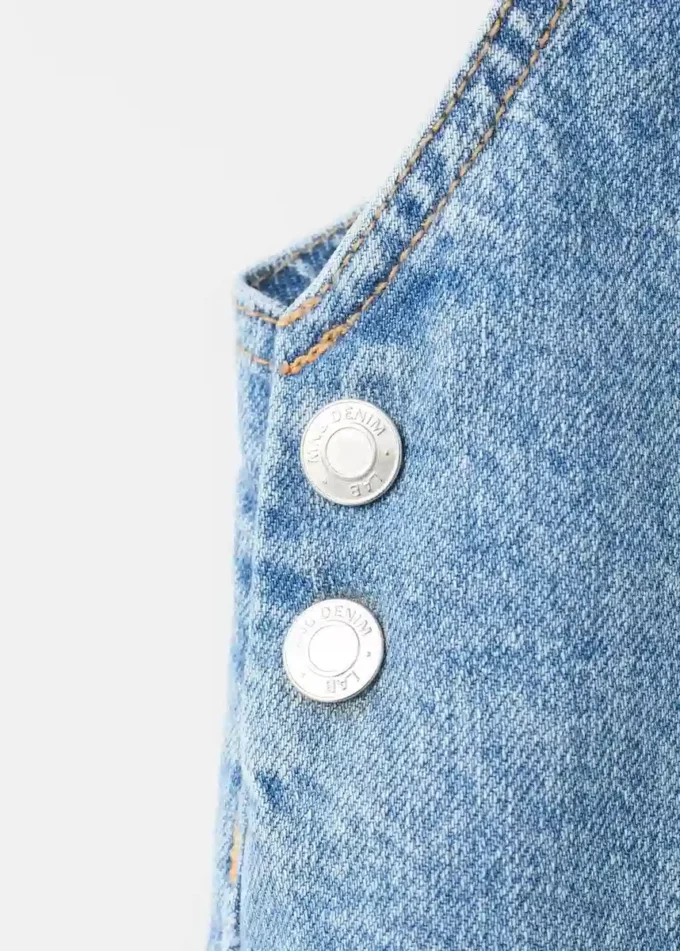 Kurzer Jeans-Latzrock Kurzer Jeans-Latzrock