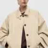 Kurzer Oversize-Trenchcoat mit Schulterklappen