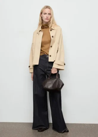 Kurzer Oversize-Trenchcoat mit Schulterklappen