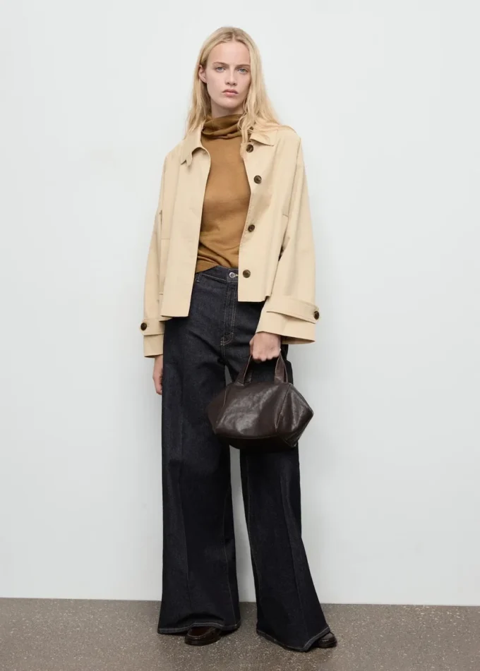 Kurzer Oversize-Trenchcoat mit Schulterklappen