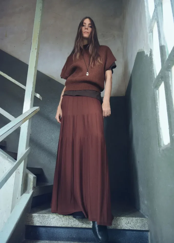Kurzärmeliger Pullover mit Rollkragen