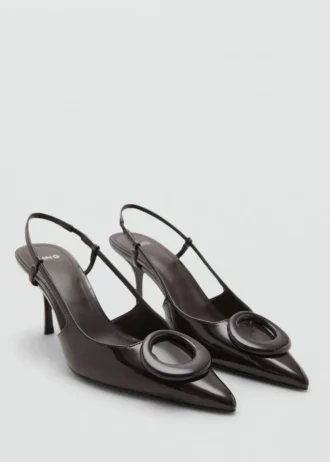 Lackleder-High-Heels mit Ringdetail