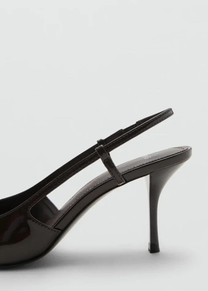 Lackleder-High-Heels mit Ringdetail Lackleder-High-Heels mit Ringdetail