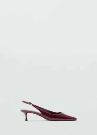 Lackleder-Schuhe mit Kitten-Absatz