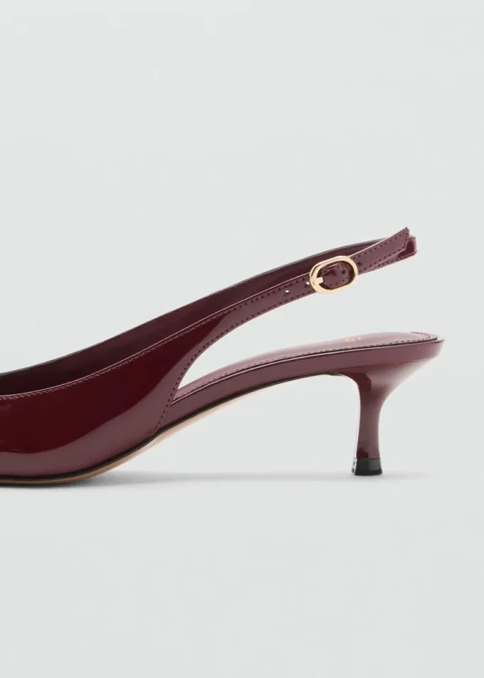 Lackleder-Schuhe mit Kitten-Absatz Lackleder-Schuhe mit Kitten-Absatz